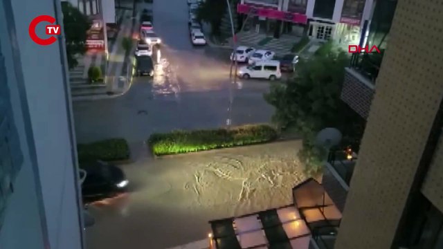 Türkiye sağanak yağışa teslim oldu: Dereler taştı, evler hasar gördü