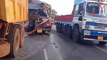 दर्दनाक हादसा : NH - 30 पर आमने-सामने टकराई ट्रक , एक की मौत दूसरा गंभीर, देखें VIDEO