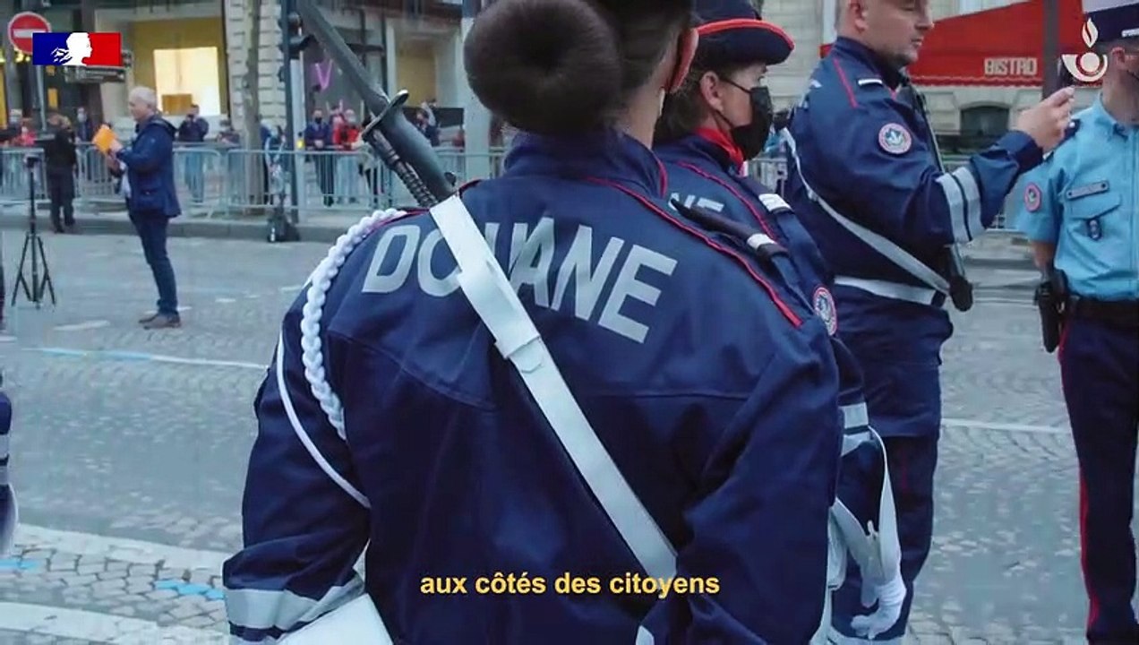 Spot pour la douane française : "Fier d'être douanier"