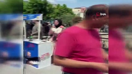 AK Parti Gençlik Kolları, Kılıçdaroğlu için helva dağıttı