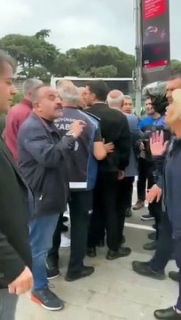 Üsküdar'daki kafelerin yıkımı sırasında İBB İmar Müdürü Ramazan Gülten darbedildi