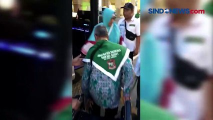 Stiker Lindungi Lansia Terpasang di Hotel Jemaah Haji Indonesia