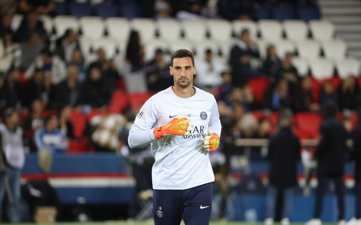 «Un peu de respect, nous ne passons pas un bon moment» : l'épouse Sergio Rico a pris la parole