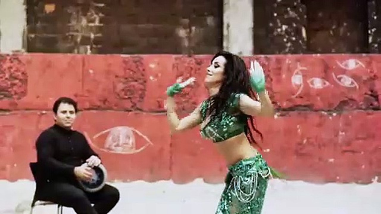 ابعد عني الرقص الشعبي - Eb3ed 3ani Shaabi bellydance choreography by Haleh  Adhami - فيديو Dailymotion