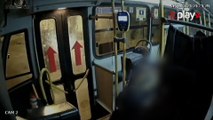 Motorista de ônibus reage a assalto e entra em luta corporal com criminoso no Grande Recife