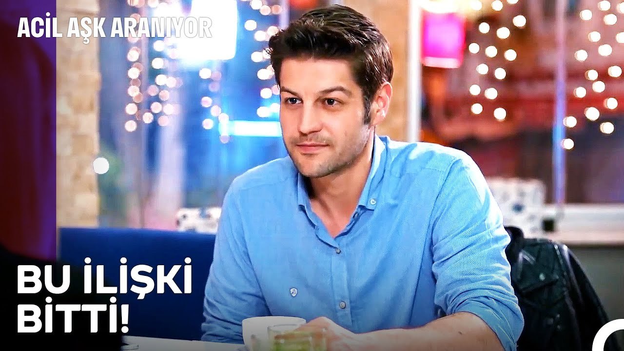 Bir Ayrılık Şarkısı Çal Benim İçin... - Acil Aşk Aranıyor