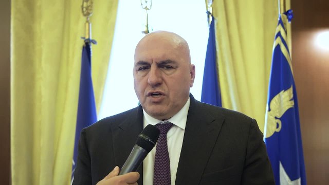 Kosovo, Crosetto: Migliorano le condizioni dei militari italiani feriti