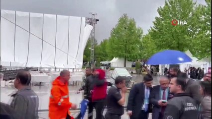 TOBB'un önündeki platform şiddetli yağış nedeniyle çöktü: 4 yaralı