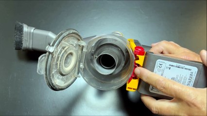 How to Remove the Dust Bin Canister from a Dyson DC30