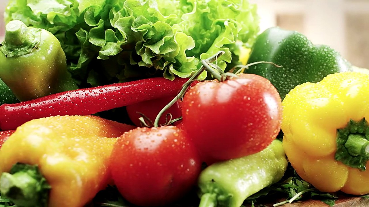 nutribullet Personal Blender for Shakes, Smoothies, Food Prep, and Frozen Blending, 24 Ounces, 600 Watt, Gray, (NBR-0601)