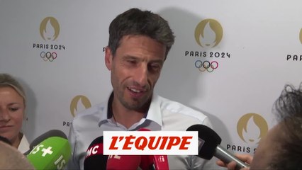 Скачать видео: Estanguet : «Un relais de flamme porteur de sens» - Tous sports - Paris 2024