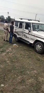 Three arrested along with the main accused of stealing lakhs
