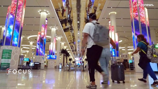 Dubaj új vízumszabályokkal könnyíti az országban munkát vállalók életét