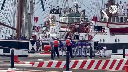 Zarpa el buque venezolano Simón Bolívar de Veracruz