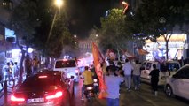 MANİSA - Galatasaraylı taraftarlar şampiyonluğu kutluyor