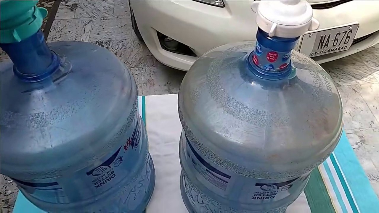 how to clean 19 liter water bottle without a brush at home URDU_HINDI