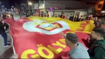 DÜZCE - Galatasaraylı taraftarlar şampiyonluğu kutluyor