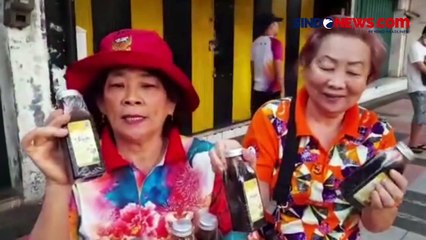 Jelang Waisak, 50 Biksu Jalani Tradisi Pindapata di Magelang