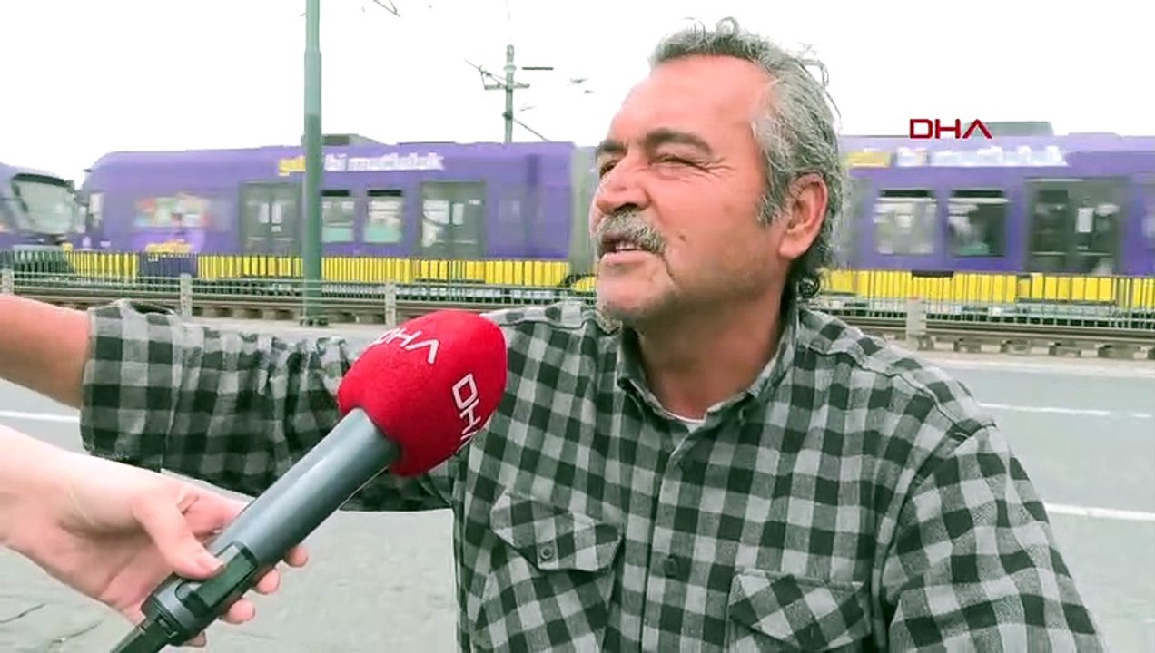 Le bateau passant sous le pont de Galata s'est écrasé sur le pont