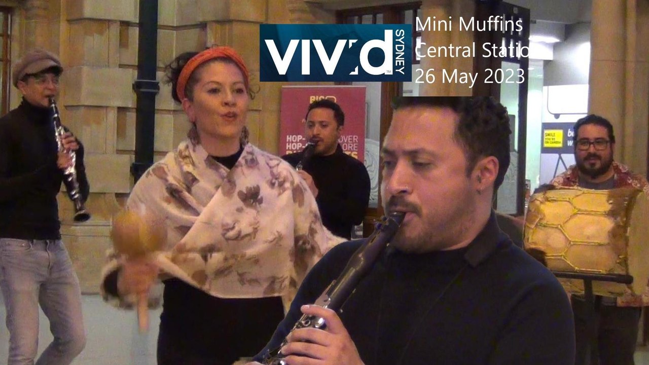 Vivid Sydney 2023 Mini muffins 5-5, Central Station, 26 May 2023