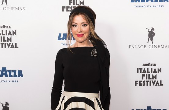 Tina Arena anuncia su primer disco en ocho años: 'Encontré consuelo en la música durante la pandemia'