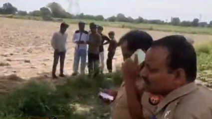 देखिए रंधीरपुर गांव में फैली दहशत, आम के बगीचे में पेड़ से लटकी मिली युवक की लाश