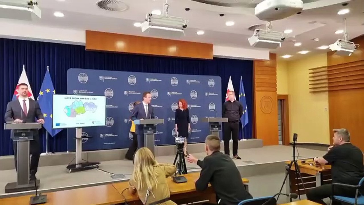 ZÁZNAM: Nová súdna mapa prinesie od štvrtka vznik mestských či správnych súdov