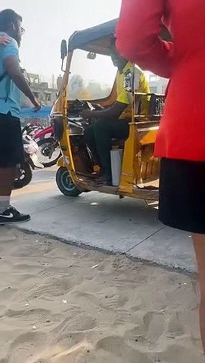 चेन्नई में धोनी का क्रेज देखिए...सीएसके के जीत की खुशी में ऑटो वाले ने मुफ्त में कराई सवारी