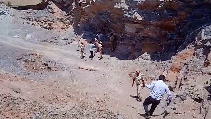 15 साल से अवैध खनन और खननमाफिया का कारनामा...इस कदर छलनी कर दिया पहाड़!