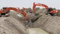 الحكومة العراقية تزيل التجاوزات على الأنهار لتوفير مياه الشرب