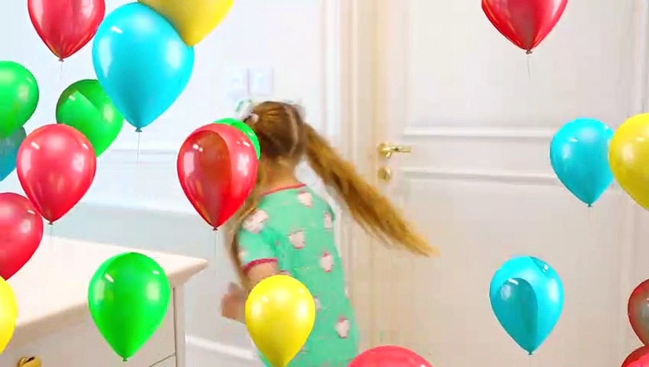 Diana prepares a birthday present for dad
