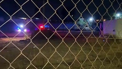 Dentro de la caja de un tráiler fue localizado el cuerpo putrefacto de una persona, en la colonia Jalisco de Tonalá