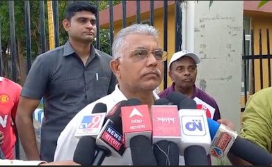 'কুস্তিগীরদের লড়াই করার যায়গা রাজপথ নয়, তারা রাজনীতির শিকার': দিলীপ ঘোষ