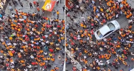Galatasaray taraftarı Taksim'de yürüdü: Ülkede mülteci istemiyoruz
