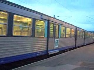 um de rrr bleu picardie avec une bb 67000 multiservice