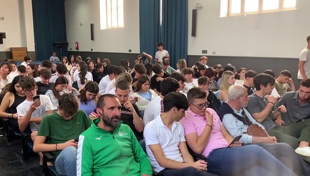 Il patron di Eataly Farinetti tra i giovani a Palermo: “Esportate la Sicilia”