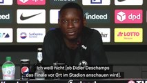 Kolo Muani freut sich über Mbappe-Lob