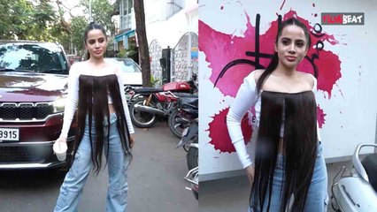 Urfi javed aka Uorfi ने किसी के बालों से बनाया अपना Top,अजीबोगरीब Experiment देख Fans ने किया Troll