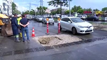 Ankara'da sağanak hayatı felç etti