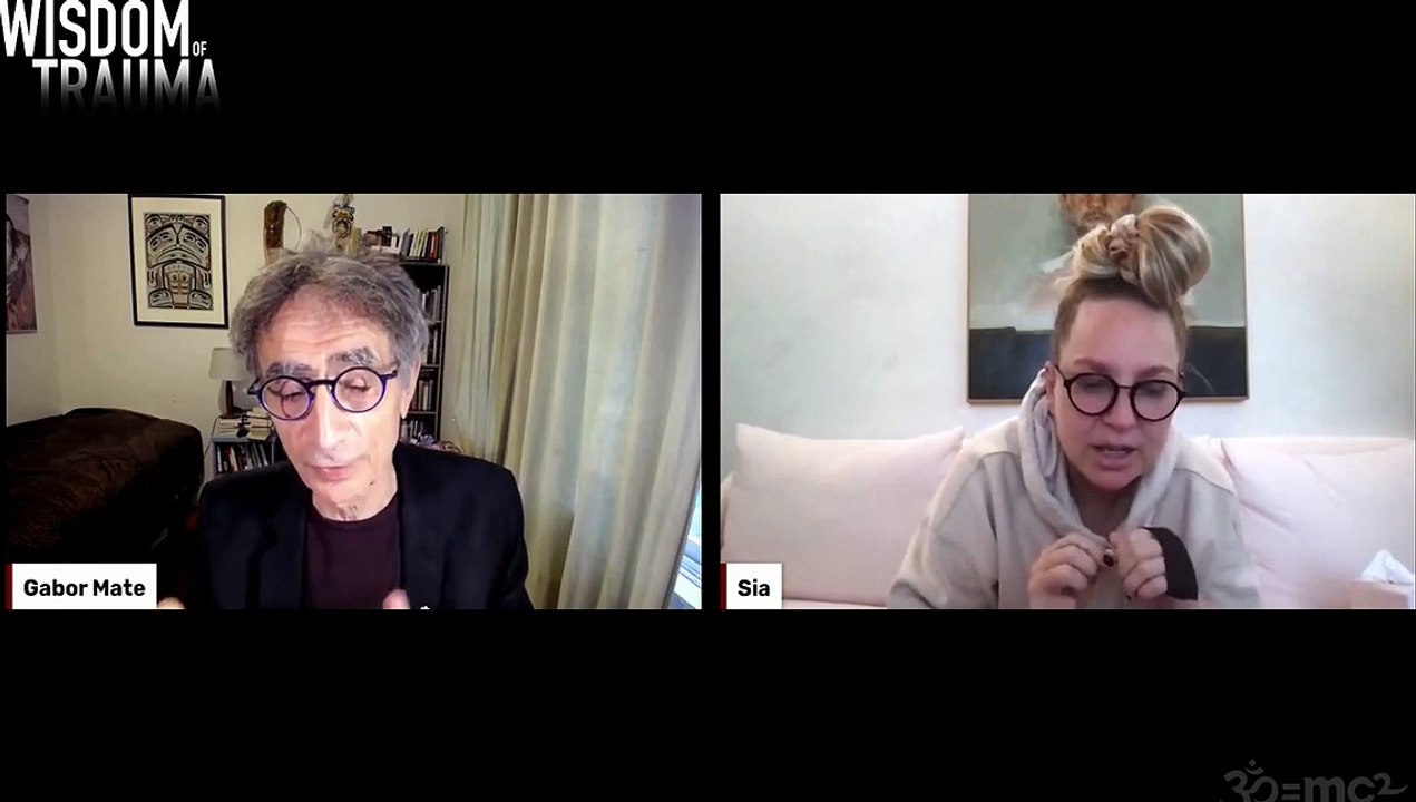 La chanteuse Sia explique avoir été diagnostiquée d'une forme d'autisme en ayant été diagnostiquée neuroatypique : "Je suis sur le spectre"