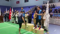 KABİL - Afganistan'da TİKA'nın desteğiyle düzenlenen badminton turnuvası şampiyonları belirlendi