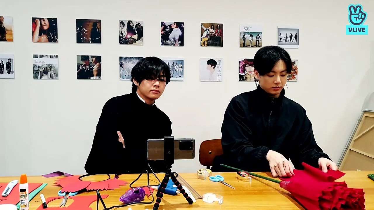[ENG CC +] 2020.05.05 VLIVE BTS V and JK - Again
