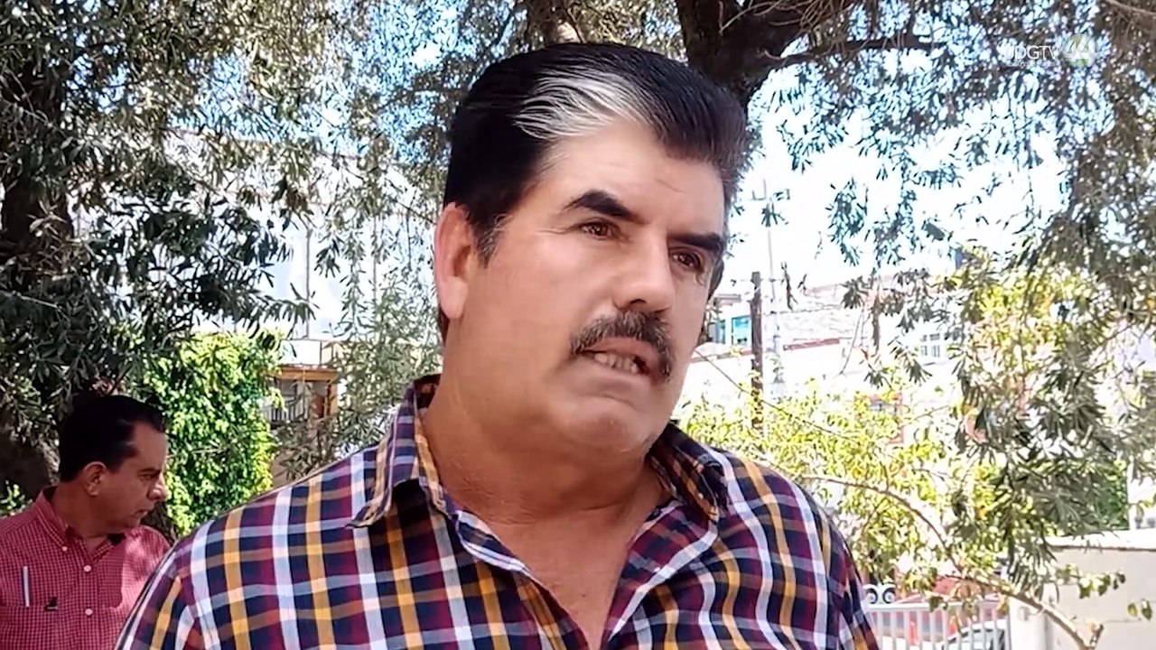 Sector ganadero y agricultor se manifestaron frente a las instalaciones de la CFE de Lagos de Moreno