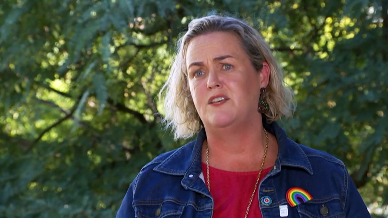 Queensland teachers gift policy leading to a cash for grades culture