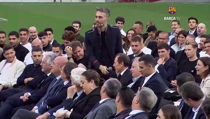 Butragueño asiste como representante del Real Madrid al acto de Busquets / FCB