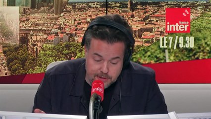 Carmen ne craint plus le harcèlement de rue grâce au dépliant Darmanin ! Le Billet de Matthieu Noël