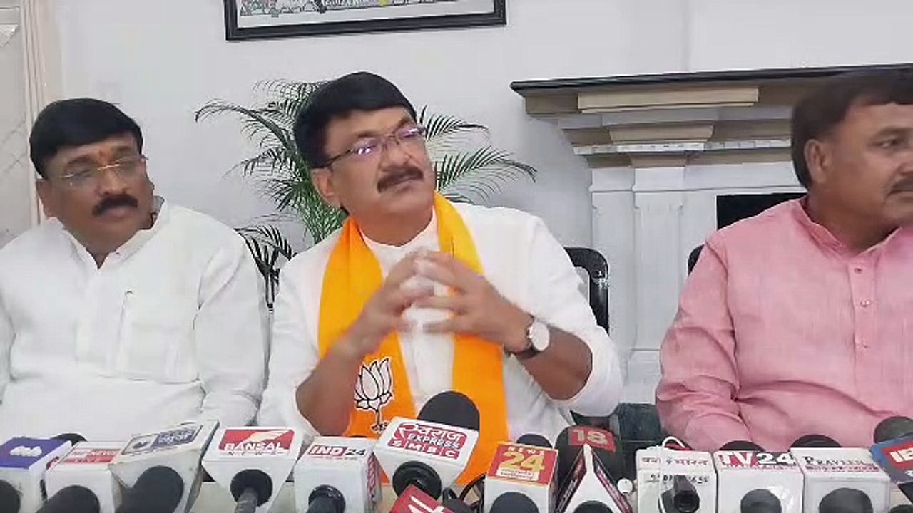 लाडली बहना योजना के बाद कांग्रेस को आई महिला सम्मान की याद- देखें वीडियो