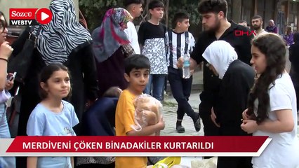 Télécharger la video: Sultangazi'de yıkım sırasında 3 binada hasar oluştu 