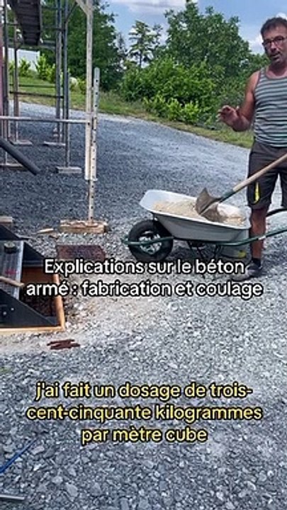 Explications sur le béton armé : coffrage, ferraillage, coulage.