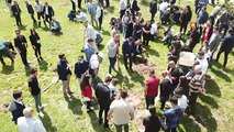 Depremde hayatını kaybeden öğrenciler adına fidan dikildi